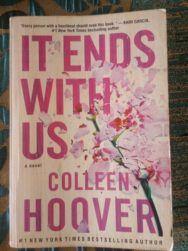 It Ends With Us: Colleen Hoover Novel