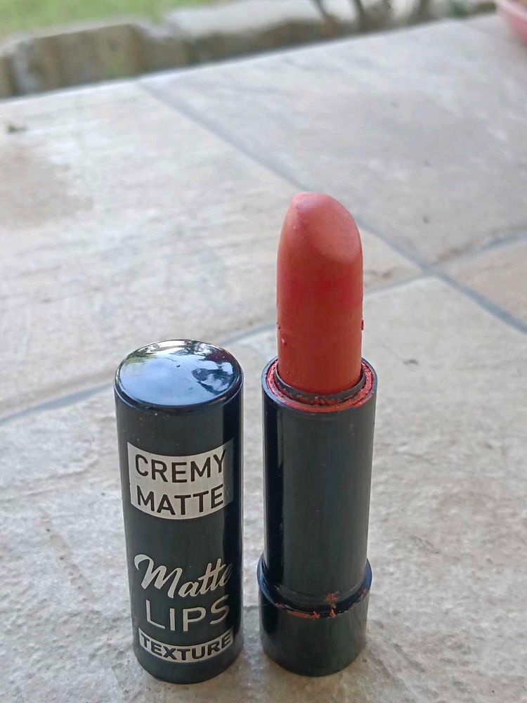 Nude Matte Lipstick