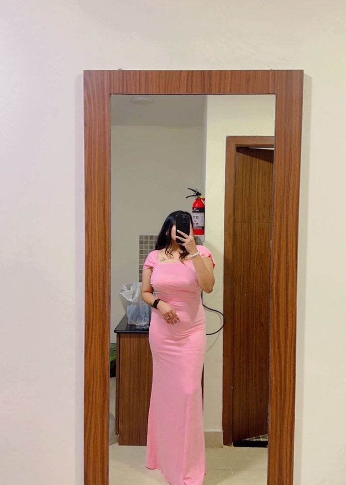 Elegant Pink Maxi Dress