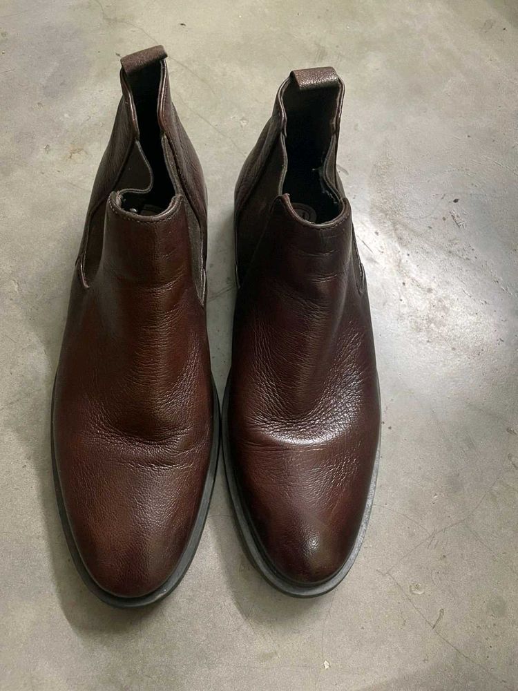 Leather Chalse Boots