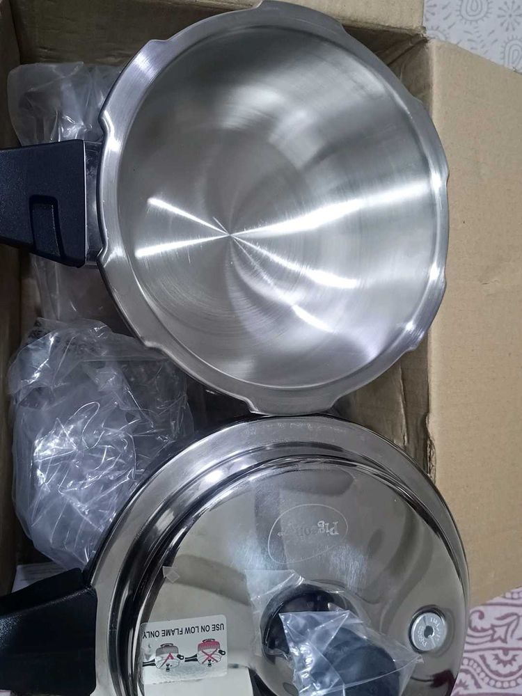 2 Pigeon Inox Stainless Steel Cooker