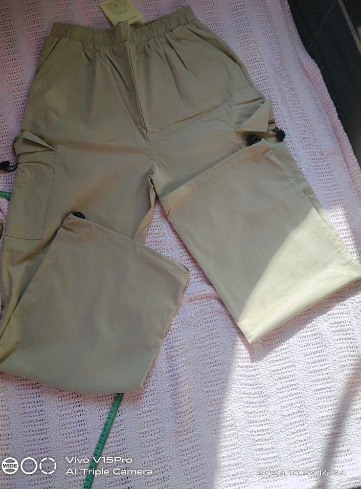 Girl&#39;s Parachute Cargo Pant