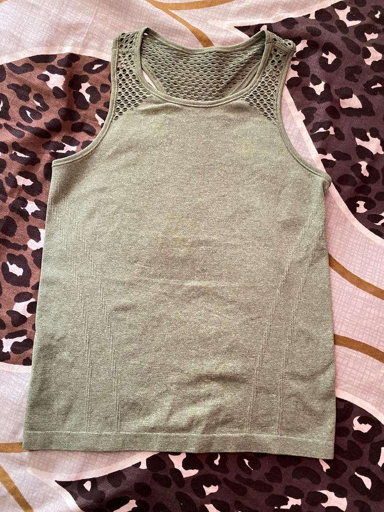 gym wear light olive tee