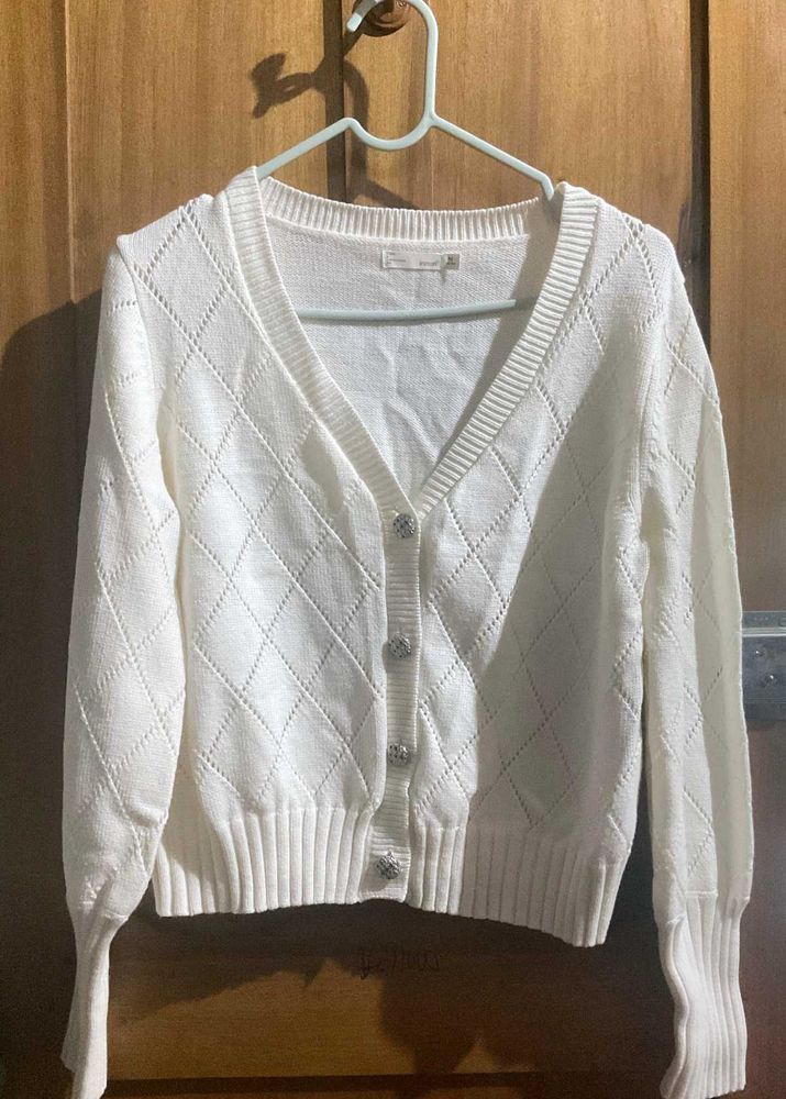 Elegant White Knit Cardigan