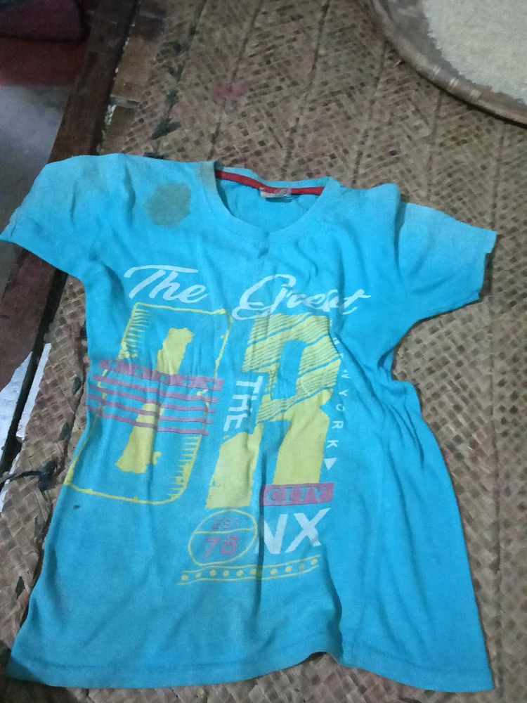 t shirt