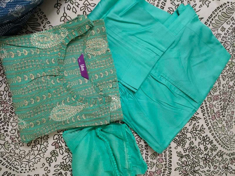 Embroided Kurta Set