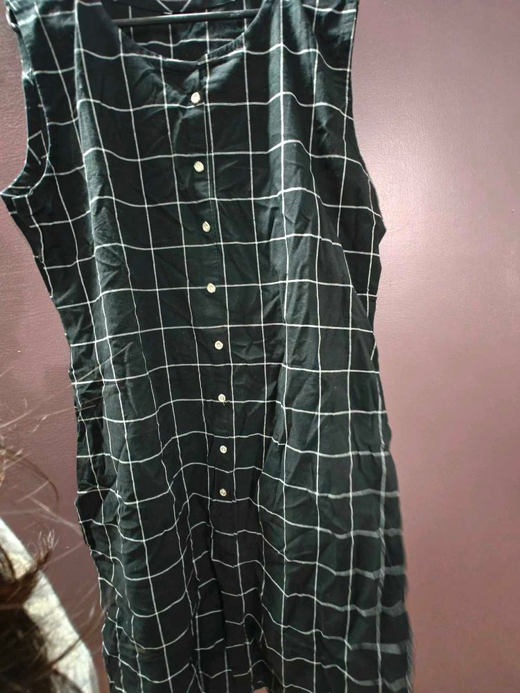 Checked Sleeveless Dress
