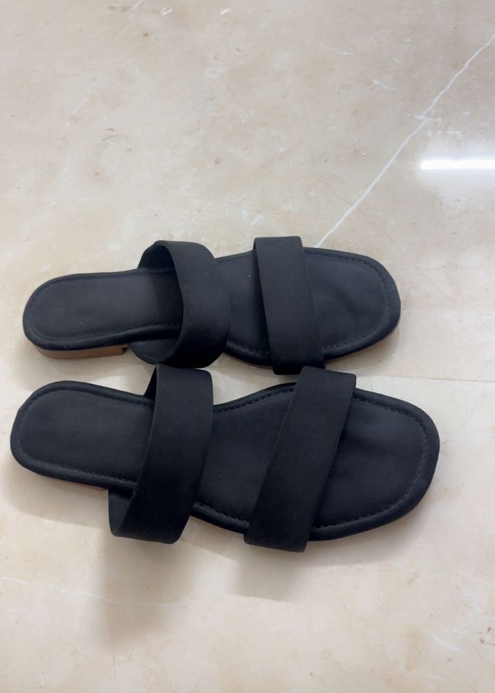 Black Flat Footwear