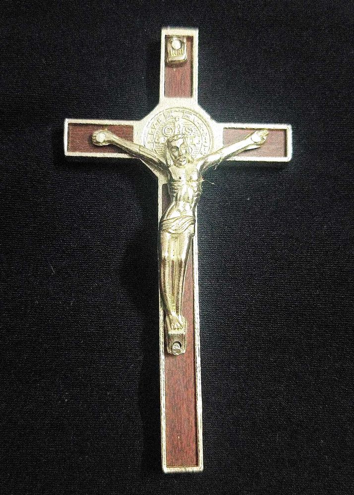 Beautiful Silver Crucifix with Wooden Accents