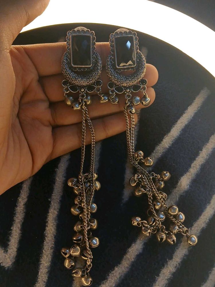 Dangling Black Stone Earrings