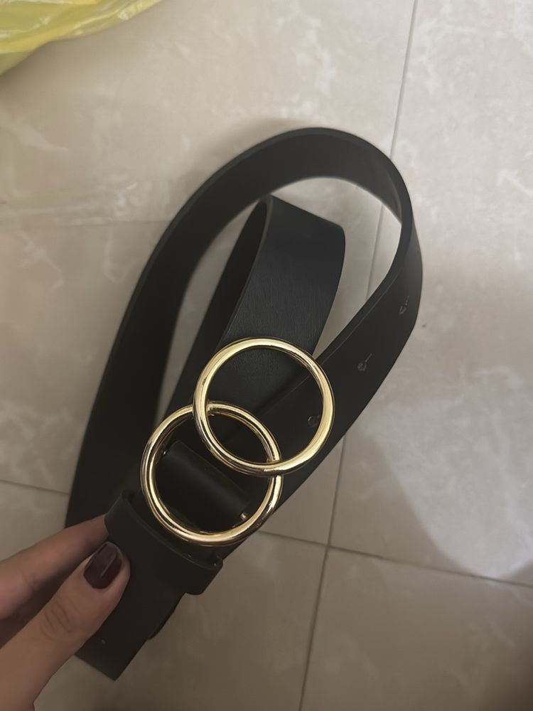 Chic Golden &amp; Black belt