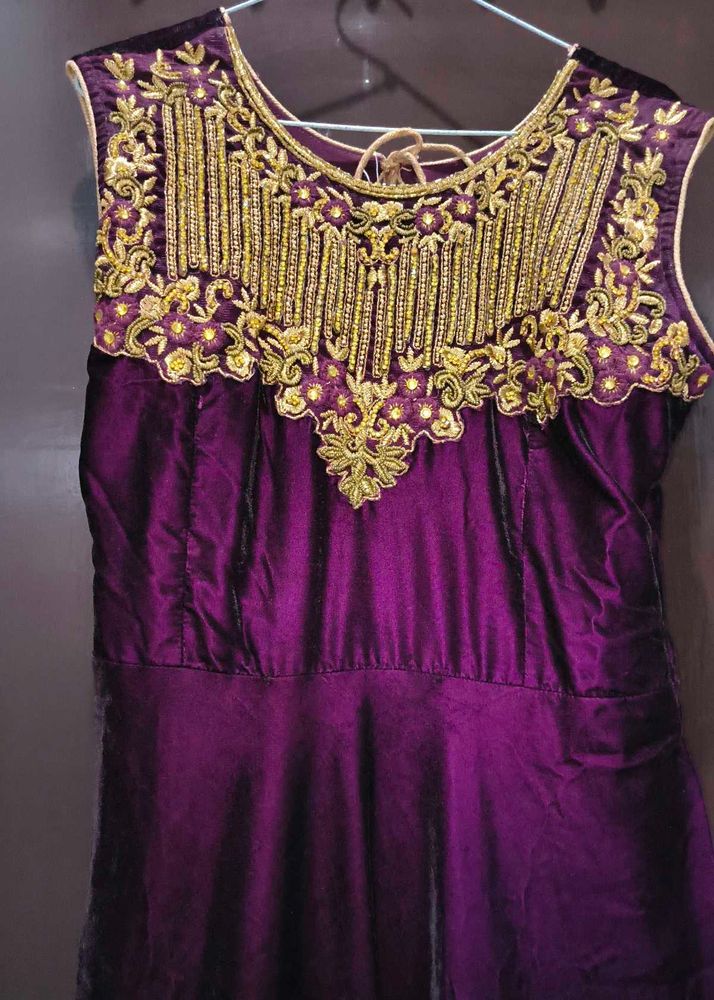 Elegant Purple Ethnic Gown