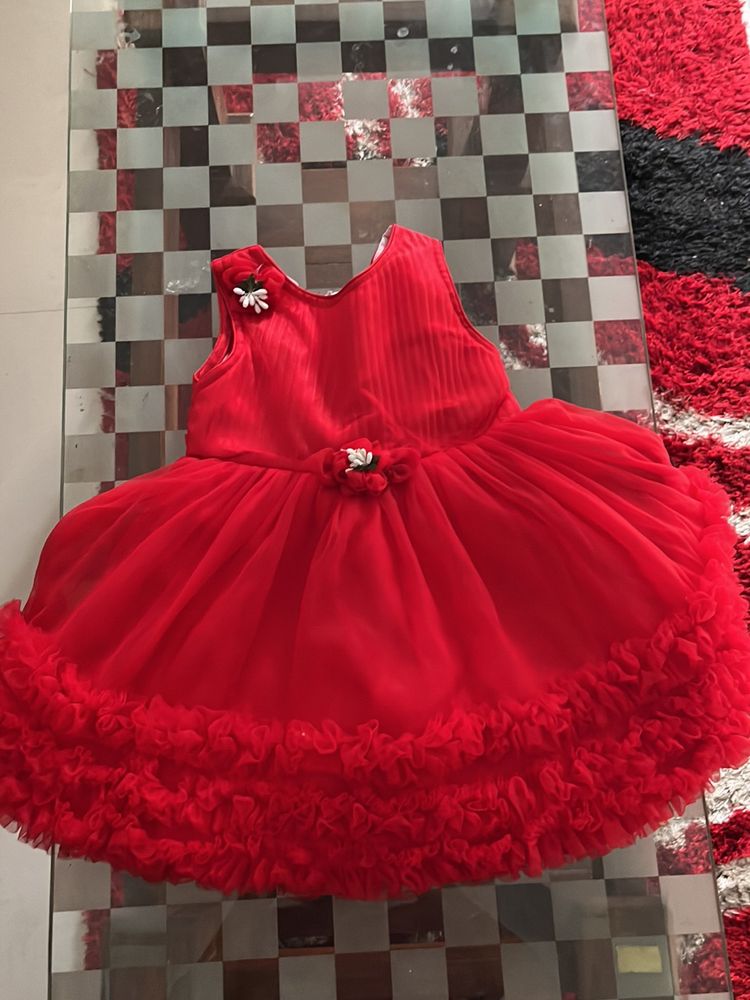 Unused dress, suitable for upto 2 years girl baby