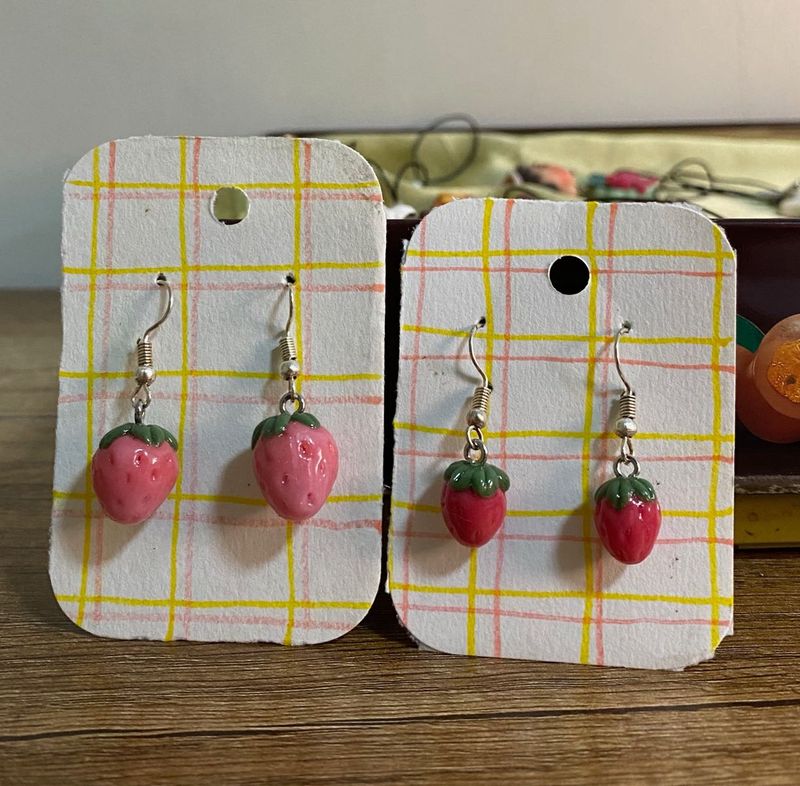 set of 2 Strawberry Dangle Earrings