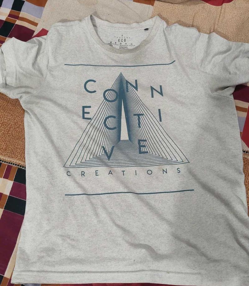 Connective Creations Graphic Tee - Size M