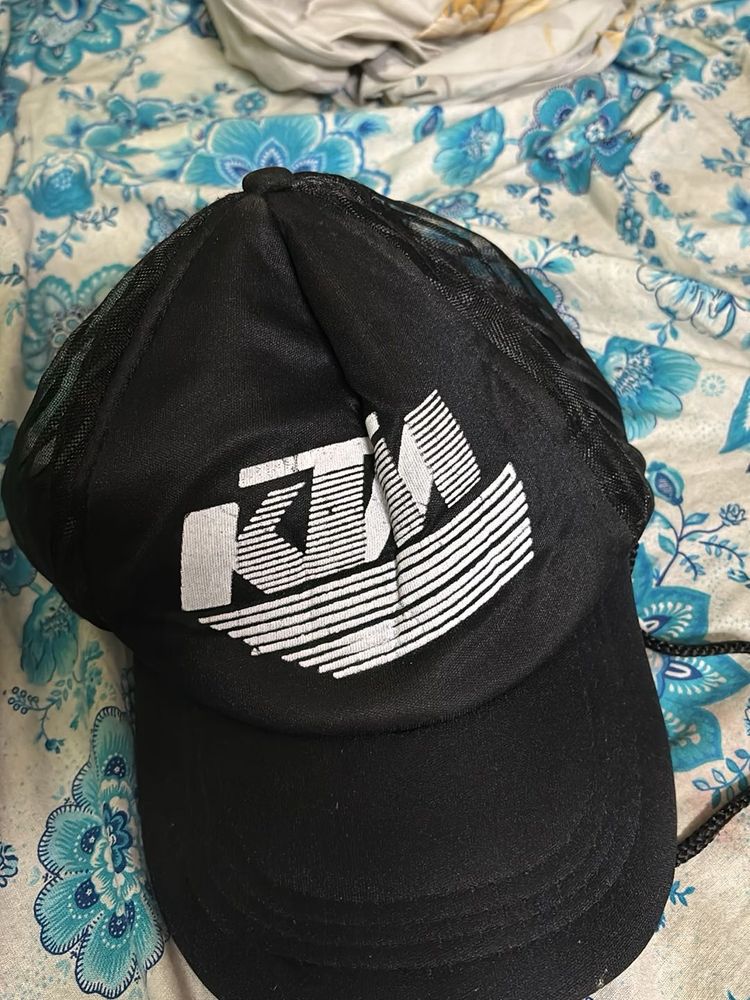 New Black Cap – Stylish &amp; Original (Unisex)