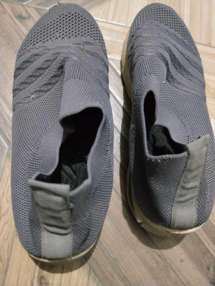 Gray Slip-On Sneakers Daily Use 👟