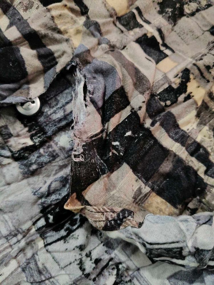 Abstract Checked Button-Up