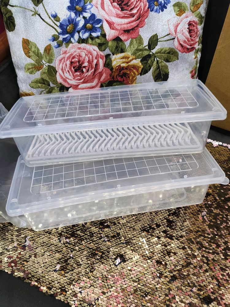 1 Set Fridge Storage Containers &amp; 2 Adjustable Racks