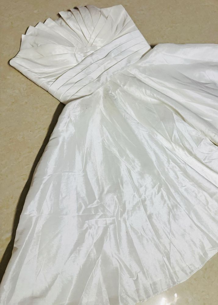 Elegant Cindrella White Strapless Dress