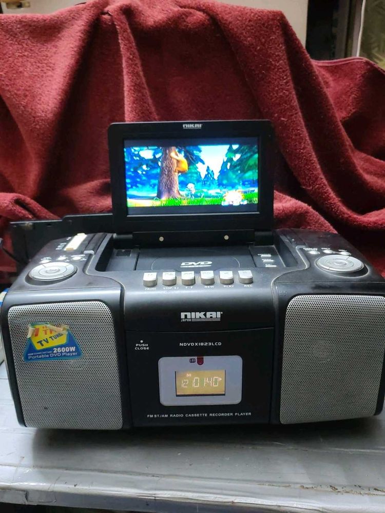 Nikai 5 in 1 LCD Screen BoomBox