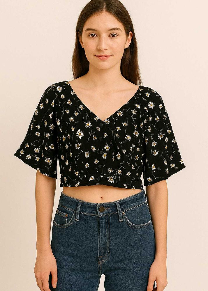 Floral Print Button Crop Top