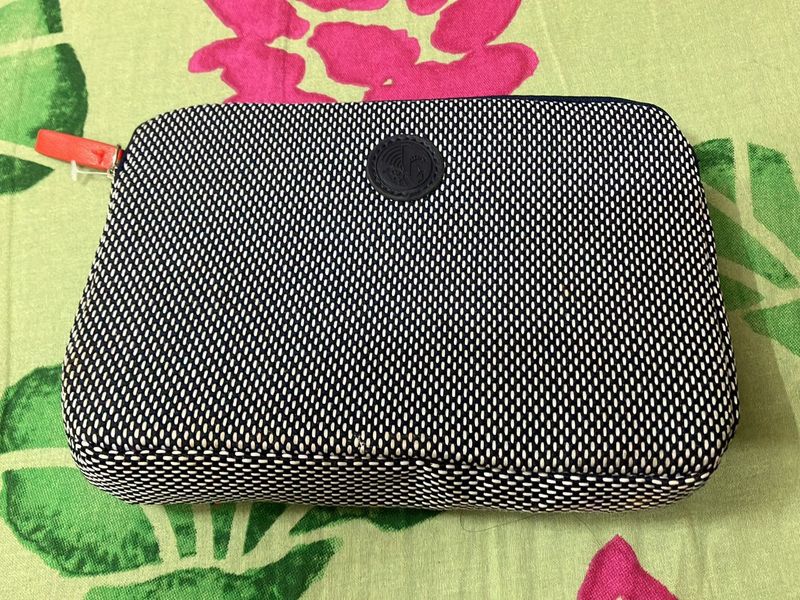 Air France Stylish Patterned Pouch