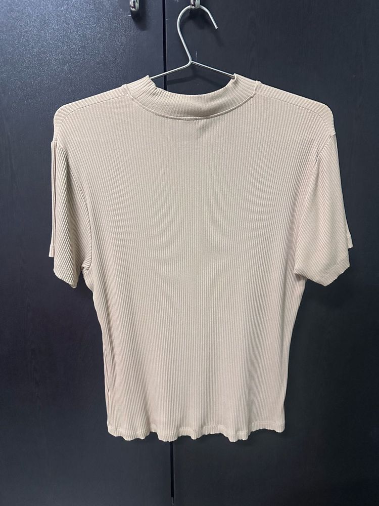 Ribbed Mock Neck Top