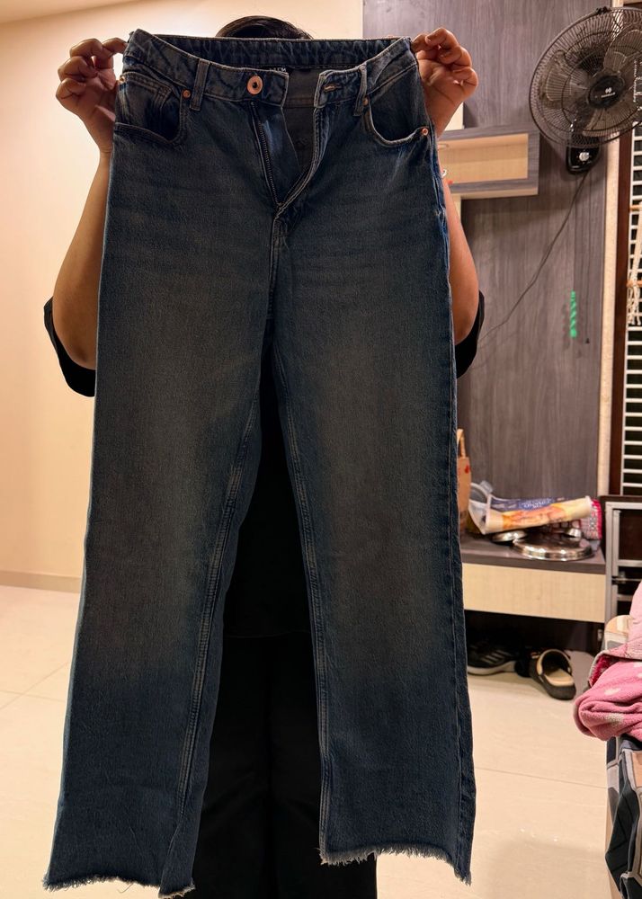 Wide-Leg Jeans