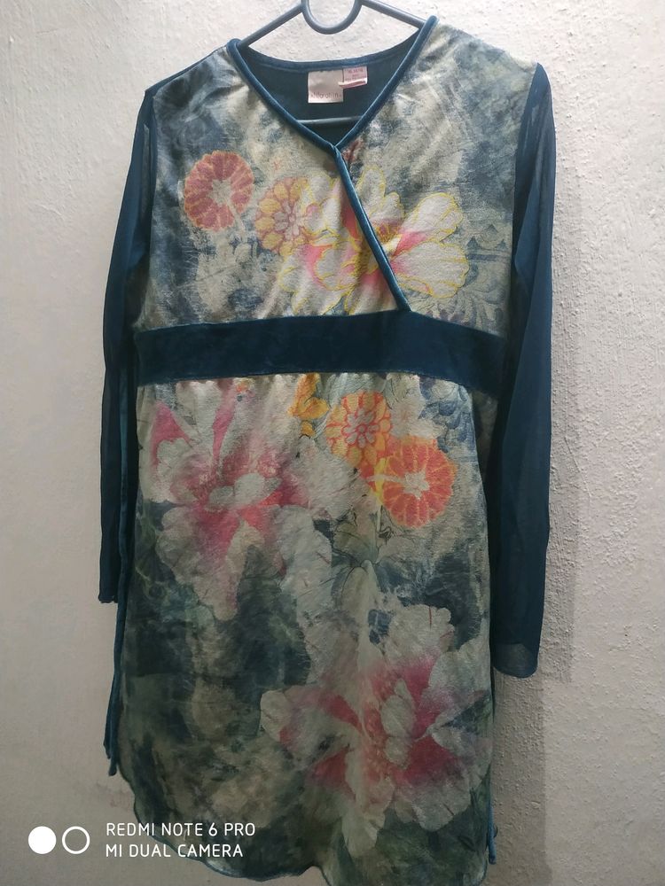 Western Middi Green Velvet +Cotra Streachable Top