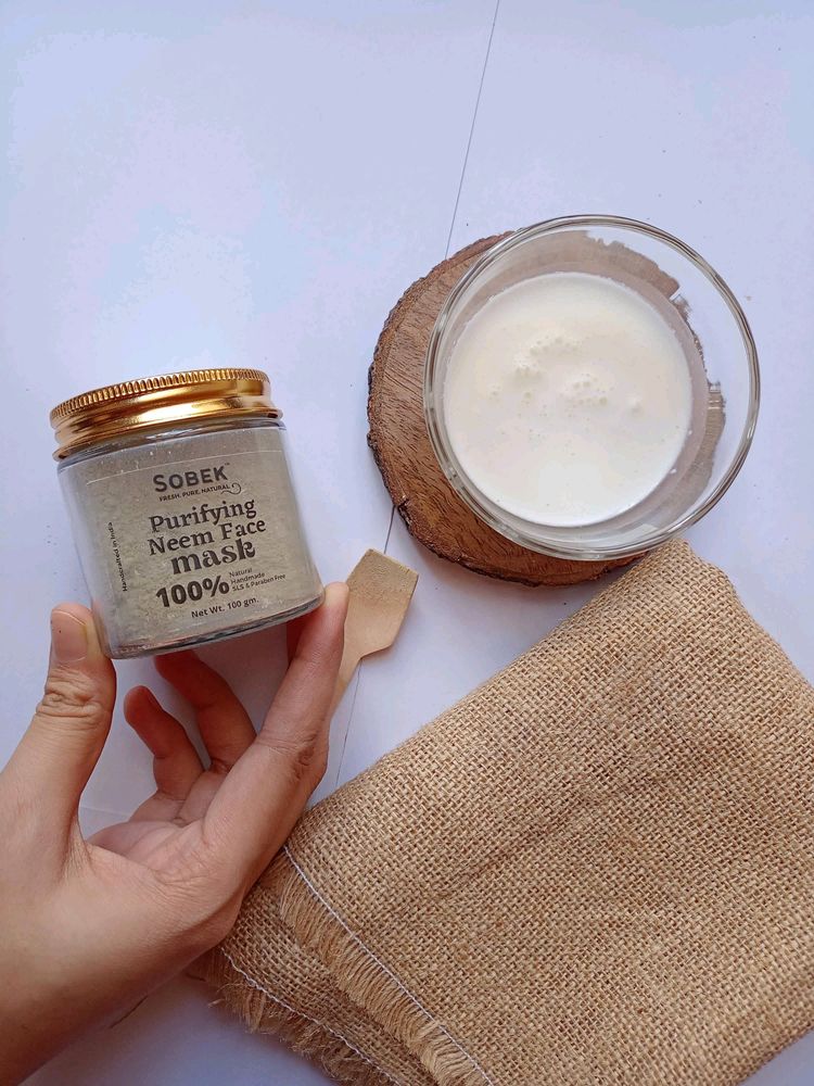 Neem purifying face mask