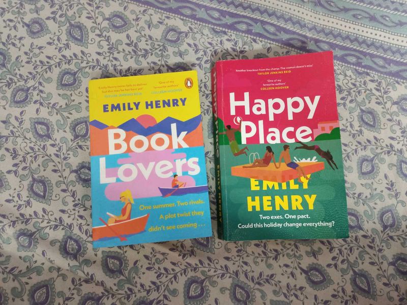 Book Lovers &amp; Happy Place