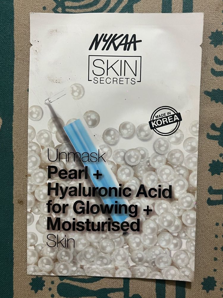 Nykaa Pearl + Hyaluronic Acid Sheet Mask
