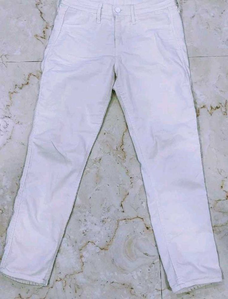 Jeans for Girls. Size 28