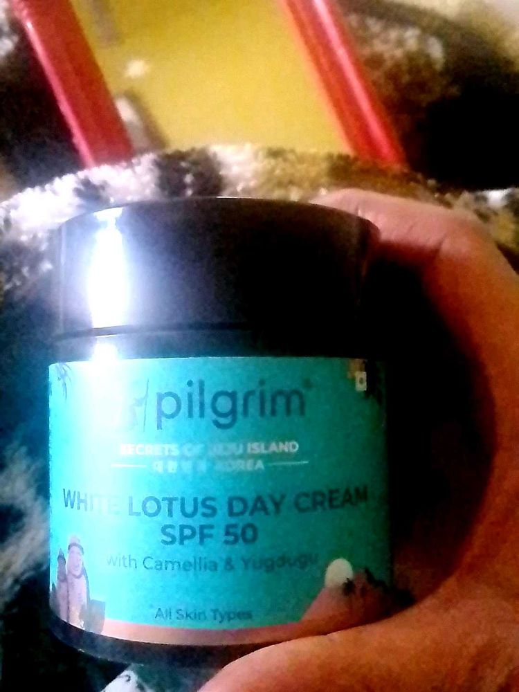 Pilgrim White  Lotus Day Cream
