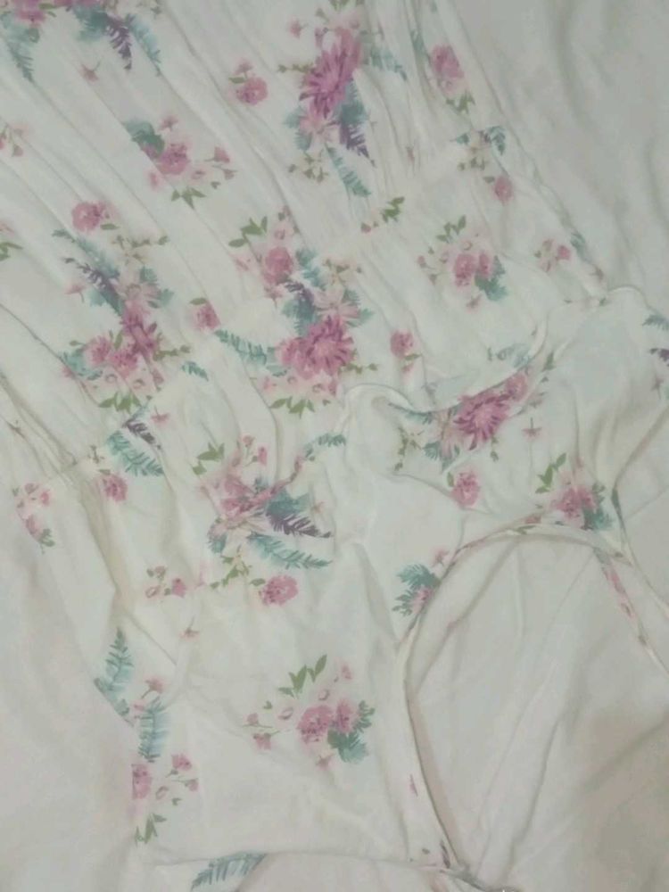 White Flare Dress With Beutiful Flower Print 🌸
