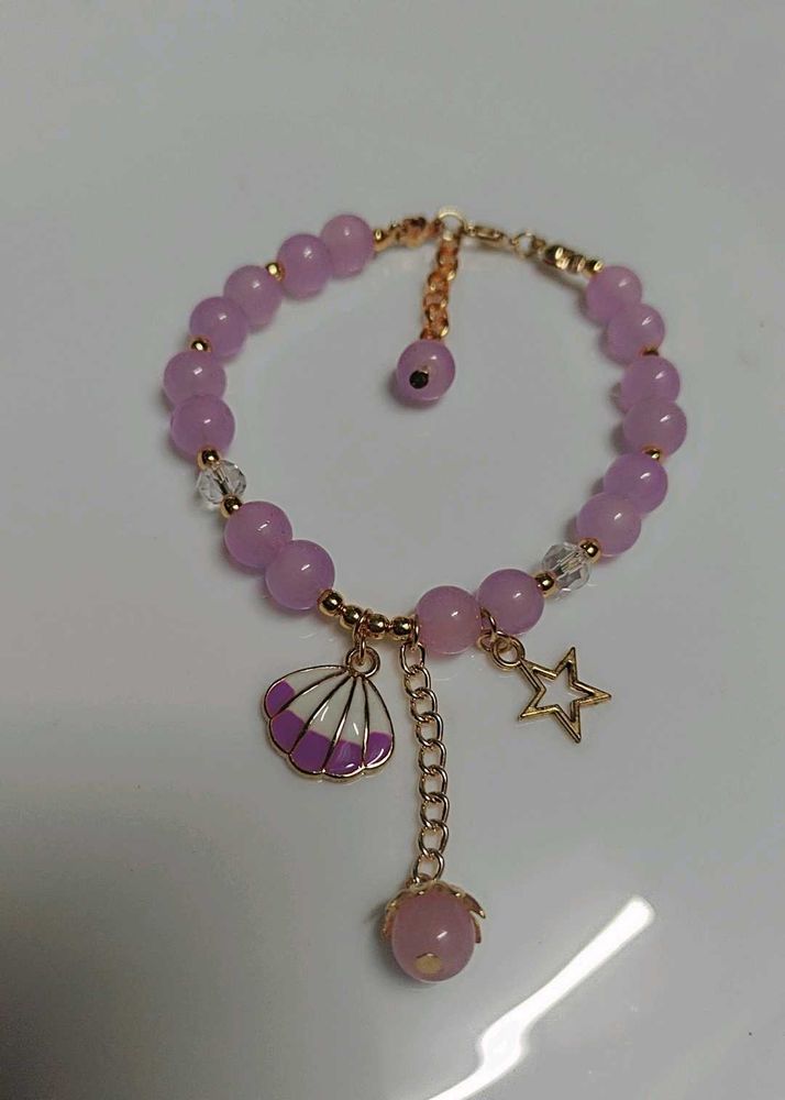Charm Bracelet with Shell and Star