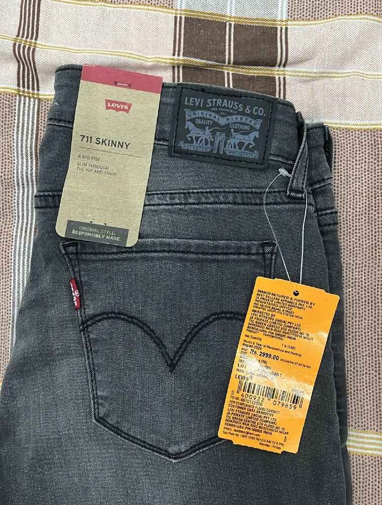 Levi’s Charcoal Jeans