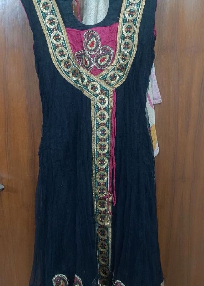 Elegant Embroidered Kurta