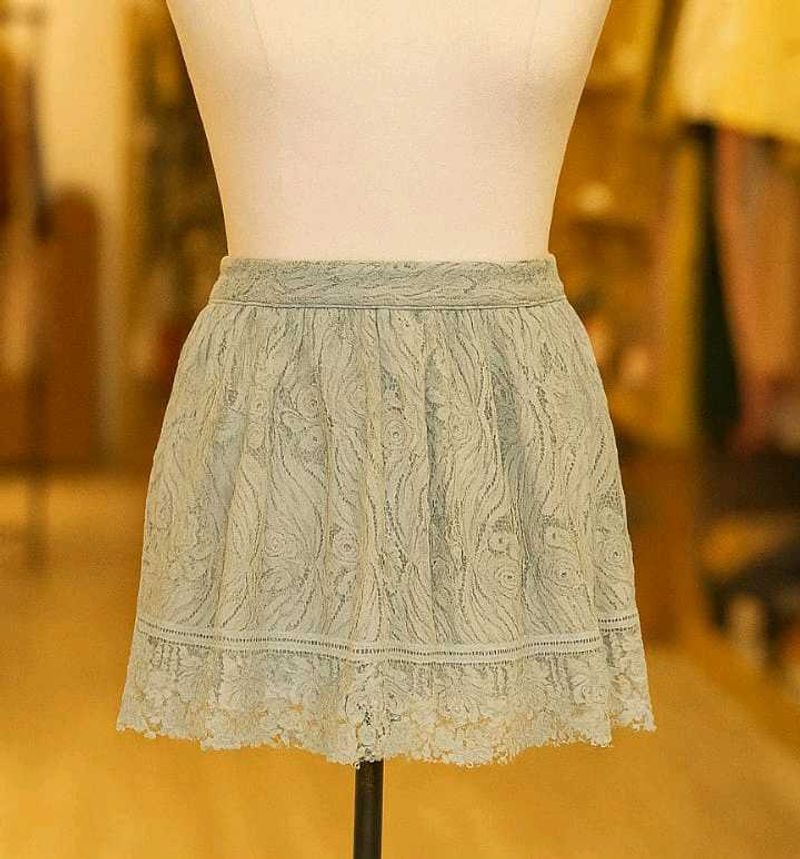 🇳🇿💫🔥 Imported Lace Mini Skirt