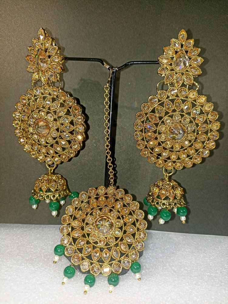 Ethnic Earrings With Maang Tikka