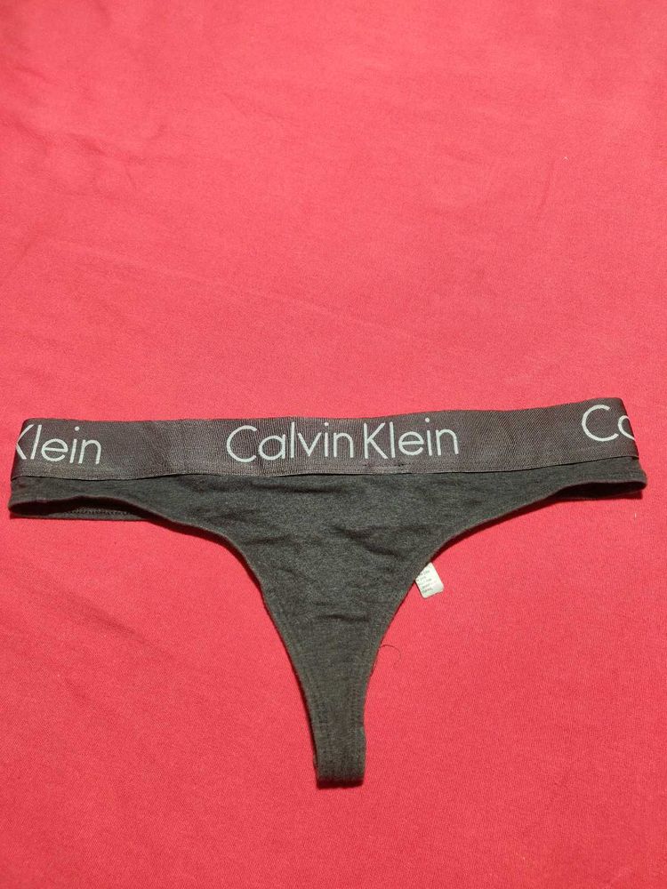 Calvin Thong Size 32
