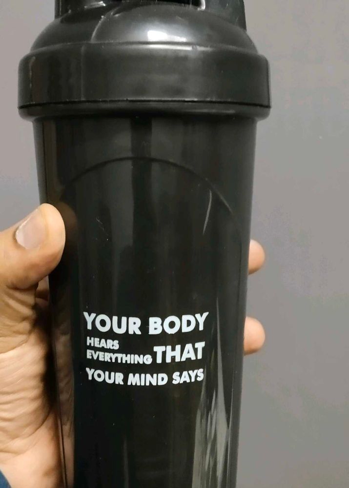 Plastic Shaker Bottle (Black, 700 M)