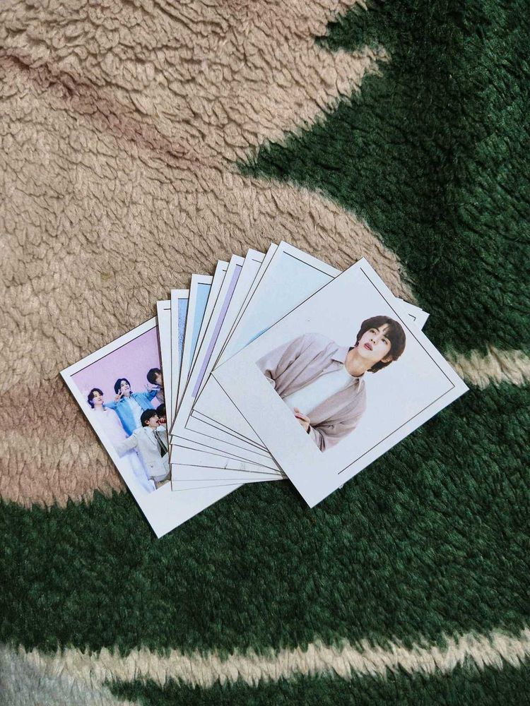 MINI POLAROIDS OF BTS