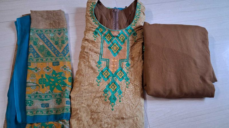 Salwar Kameez Suit