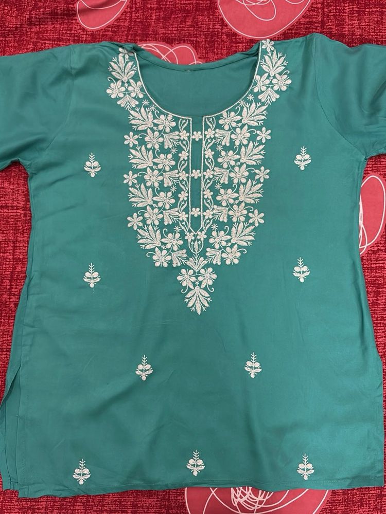 Short chikan Kurta