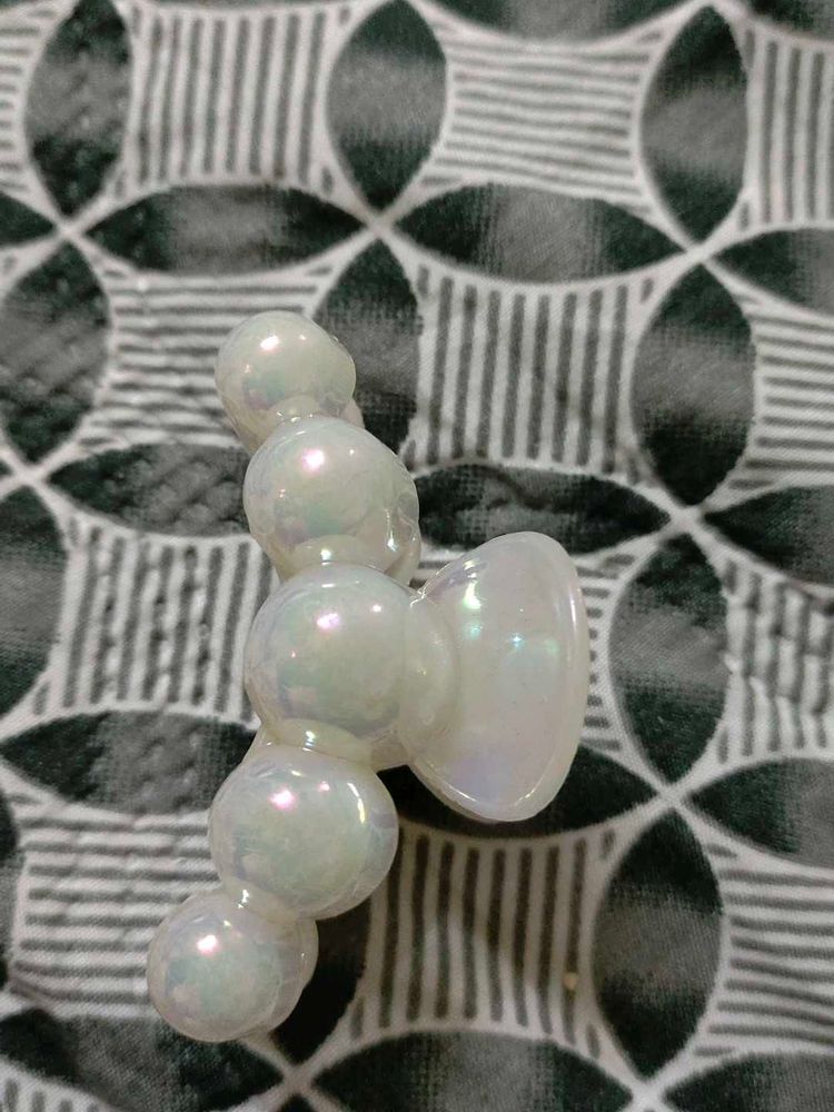 Pearl Hair Claw