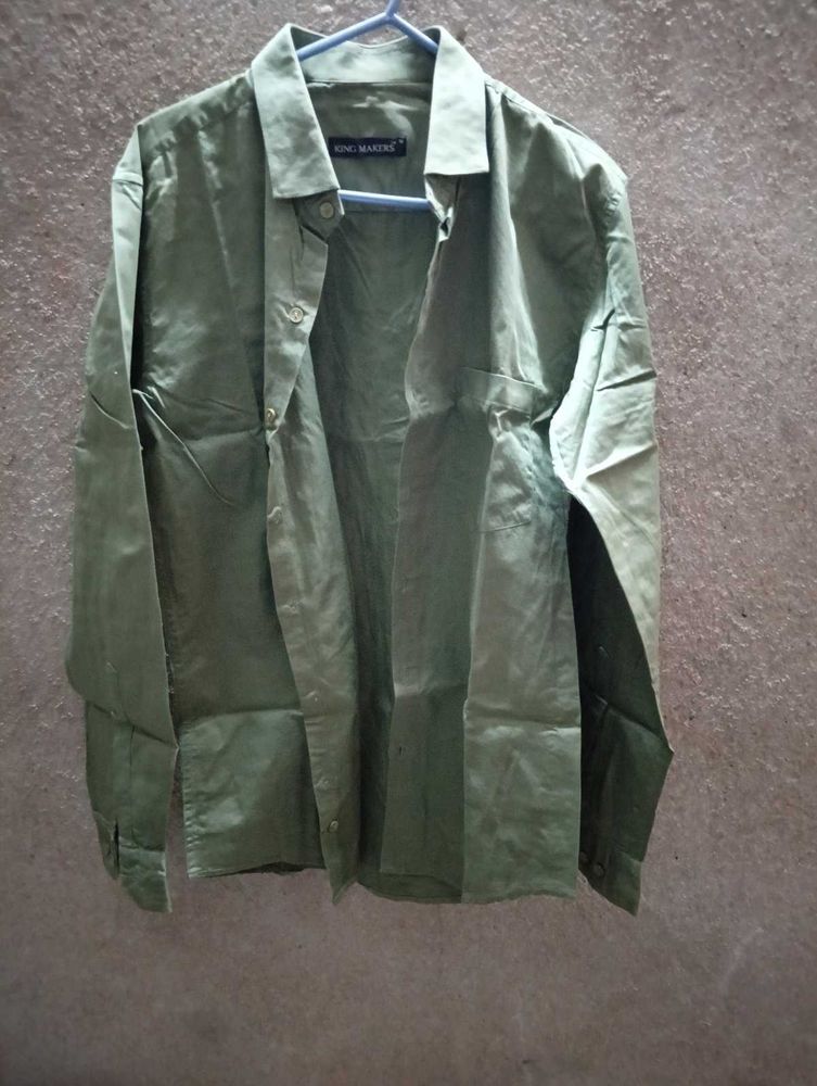Men&#39;s Long Sleeve Olive Shirt
