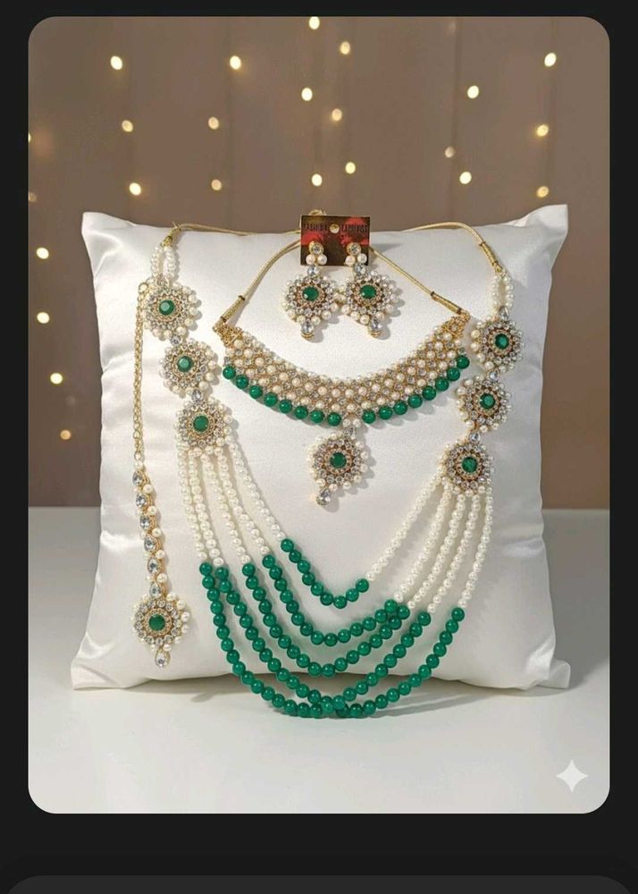 Elegant Green &amp; Pearl Jewelry Set