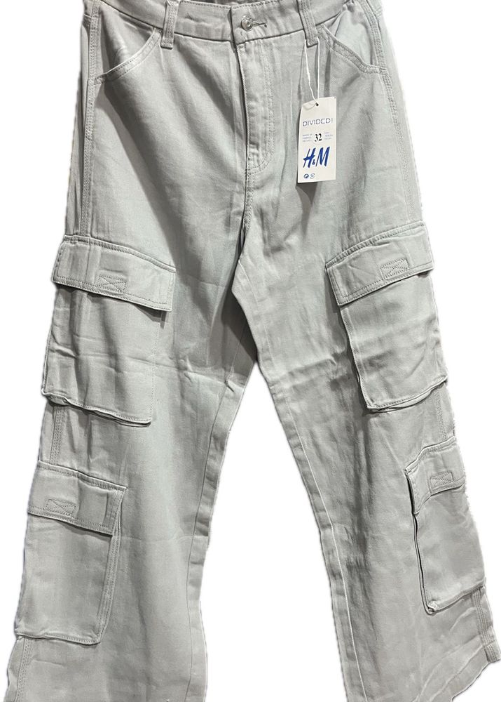 H&amp;M Gray Cargo Pants